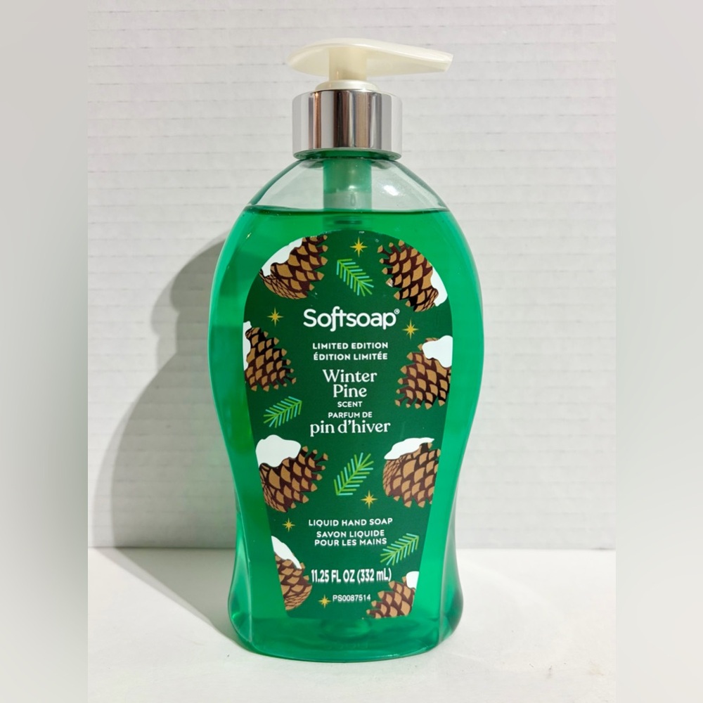 Softsoap Holiday Hand Soap WINTER PINE Scent Limited Edition 11.25 oz NEW